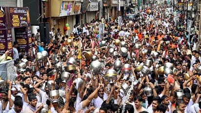Devotees throng Shiva Temples on second Monday of Sawan (Photo\ANI)