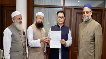 Union Minister Kiren Rijiju meets Maharashtra leaders. (Photo/X@KirenRijiju)