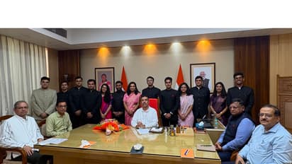 West Bengal CM Suvendu Adikari with 12 IAS probationers (Photo/X@SuvenduWB)
