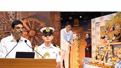 Odisha Governor Kambhampati Hari Babu honours Pandit Balakrushna Dash (Photo/X@DrHariBabuK)