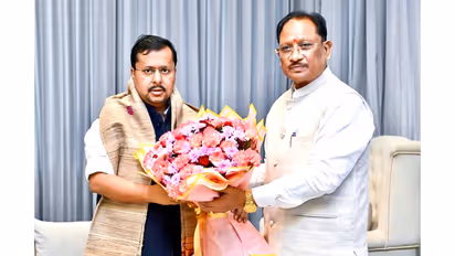 Chhattisgarh CM Vishnu Deo Sai meets BJP chief Nitin Nabin (Photo: CMO)