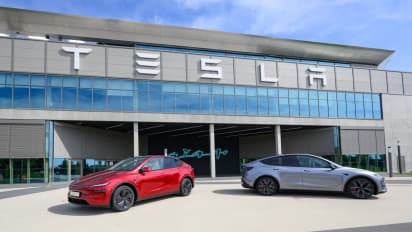 https://stocktwits.com/news-articles/markets/equity/tesla-issues-biggest-ever-recall-in-china-here-s-what-the-ev-maker-will-look-to-fix/cZYBMr6RJNn