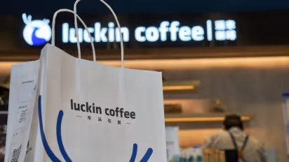 https://stocktwits.com/news-articles/markets/equity/chinas-luckin-coffee-prepares-to-relist-shares-in-us/cLPIsUvRE5n