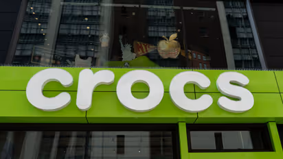 https://stocktwits.com/news-articles/markets/equity/stocktwits-wall-street-wrap-crocs-liquidia-win-upgrades-while-space-x-competition-and-grocery-woes-put-ast-space-mobile-albertsons-under-pressure/cZx0UOFRBsI