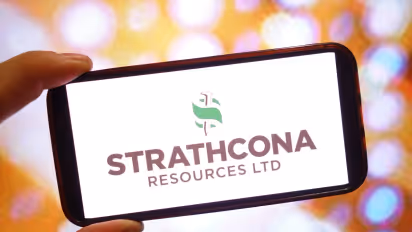 https://stocktwits.com/news-articles/markets/equity/strathcona-resources-plans-to-boost-meg-energy-stake-amid-attempts-to-block-5-7-b-cenovus-deal/chtTEuLRdZo