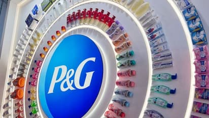 Procter & Gamble Stock In Focus Ahead of Q2 Earnings: Retail Sentiment Slips