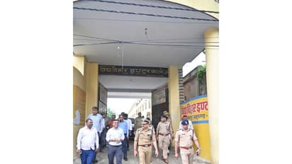 Police Commissioner, DM inspect flood-hit areas in Varanasi (Photo/ANI)