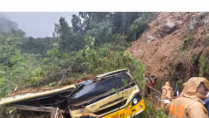 Visual from the landslide-hit Mettupalayam-Ooty road near Barliyar (Photo/ANI)