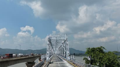 Assam's iconic Saraighat Bridge gets Rs 7 cr facelift after 63 years (Photo:NRF)