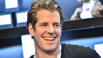 https://stocktwits.com/news-articles/markets/cryptocurrency/cameron-winklevoss-ai-trade-bitcoin-time-machine/cZYcKktRJjY