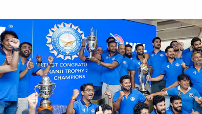 Jammu and Kashmir team with the Ranji Trophy title. (Photo: BCCI)