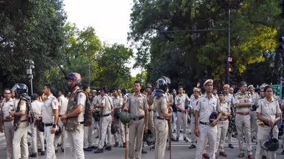 Delhi Police team at Jantar Mantar (File Photo/ANI)
