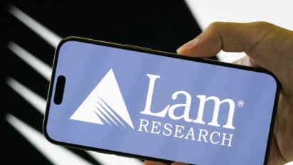https://stocktwits.com/news-articles/markets/equity/lam-research-stock-wobbles-after-hours-despite-q1-beat/cLG4TM0R3qw