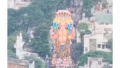 Shobha yatra of 69 foot Khairatabad Ganesha idol (Photo/ANI)