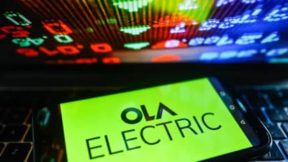 https://stocktwits.com/news-articles/markets/equity/is-ola-electric-turning-a-corner-sebi-r-as-weigh-in-on-q1-tailwinds-price-risk/ch8K9LqR5YQ