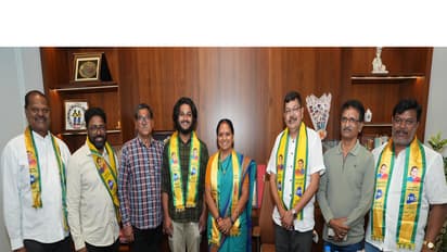 Journalist Akash Kolluru joins TRS (Photo/ANI)