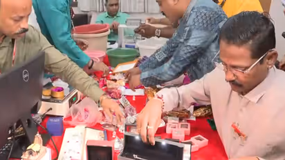 Lalbaugcha Raja donation counting begins (Photo/ANI)