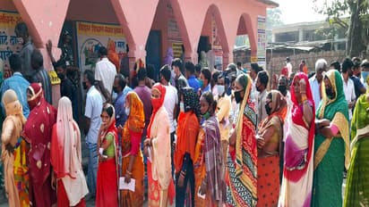 Voters at a polling station to cast votes. (File Photo/ANI)