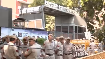 Security beefed up outside EC office ahead of INDIA bloc's march (Photo/ANI)