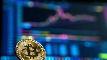 https://stocktwits.com/news-articles/markets/cryptocurrency/coinbase-ceo-says-bitcoin-bottomed-but-boj-hike-in-focus/cZKfg5ER7dr