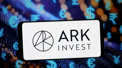 https://stocktwits.com/news-articles/markets/equity/ark-invest-boosts-crypto-exposure-with-block-securitize-and-solana-etf-buys/cZYcdyfRJSr