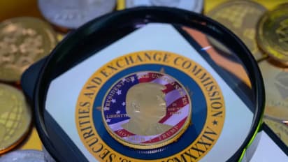 SEC Hits Pause On XRP, Solana, Litecoin, Dogecoin ETFs — Retail Backs Ripple But Skeptical On Others