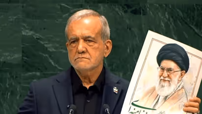 Iran President Pezeshkian displays image of Ayatollah Khamnei at the UNGA (Photo/@Iran_in_India)