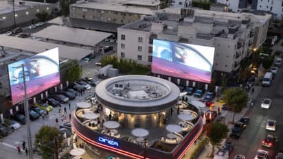 https://stocktwits.com/news-articles/markets/equity/tesla-s-retro-futuristic-diner-is-finally-open-in-la-here-s-what-it-offers/ch8MQj3R5sj