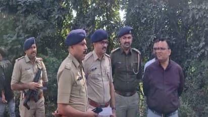 Arvalli police and administration at the ambulance accident site (Photo/ANI)