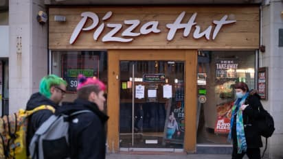 https://stocktwits.com/news-articles/markets/equity/yum-brands-launches-strategic-review-of-pizza-hut/cL28alfR3CU