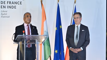 H.E. Thierry Mathou, Ambassador of France to India, conferred the insignia of Chevalier de la Légion d’honneur, upon Sunil Bharti Mittal, Founder and Chairman of Bharti Enterprise (Photo/Press release)