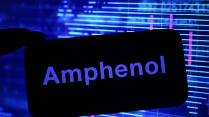 https://stocktwits.com/news-articles/markets/equity/amphenol-reportedly-closes-in-on-buy-of-commscope-broadband-cable-business/chrXJUJRdR8