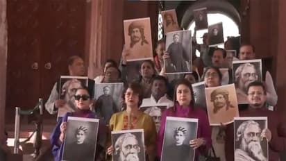 TMC MPs hold protest against centre (Photo/ANI)