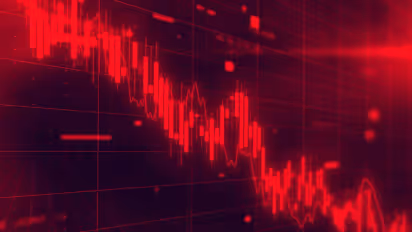 https://stocktwits.com/news-articles/markets/equity/dow-s-and-p-500-nasdaq-futures-climb-after-sharp-selloff-on-rising-treasury-yields-mstr-mara-coin-wmt-stocks-in-focus/cZYBibfRJZz