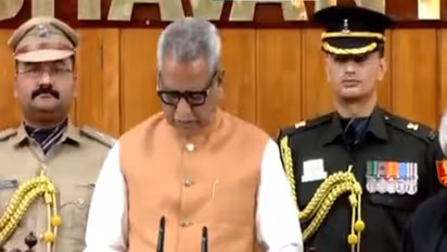 Om Prakash Mathur sworn in as 29th Governor of Keralam (Photo: ANI)