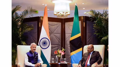EAM Jaishankar with Zanzibar President Hussein Ali Mwinyi (Photo/X@DrSJaishankar)