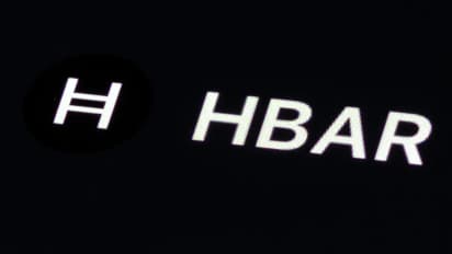 https://stocktwits.com/news-articles/markets/equity/hedera-defies-crypto-selloff-after-robinhood-listing-dogecoin-stellar-lead-losses/chob4rtR5wQ
