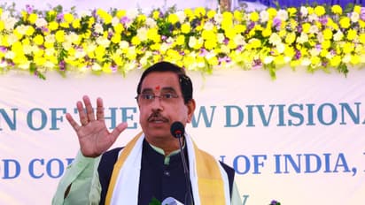 Union Minister of Consumer Affairs, Food and Public Distribution, Pralhad Joshi (Photo: PIB)