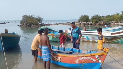 Fisherman stranded in Sri Lanka rescued safely (Photo/Rameswaram fishermen association)