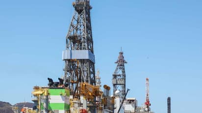 Valaris Stock Gains Aftermarket As Q4 Revenue Tops Estimates: Retail Chatter Rises