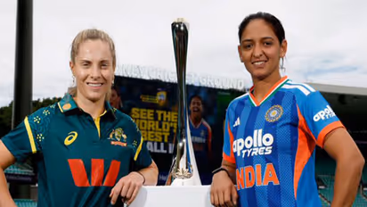 Sophie Molineux and Harmanpreet Kaur. (Photo: cricket.com.au)