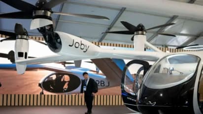 https://stocktwits.com/news-articles/markets/equity/joby-aviation-stock-takes-flight-as-retail-buzz-builds-around-potential-1-b-saudi-air-taxi-deal/chkuTY3Rbw3