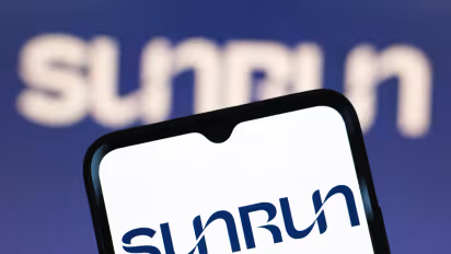 https://stocktwits.com/news-articles/markets/equity/tsla-run-stocks-in-focus-580-mw-heat-wave-battery-drop-lifts-tesla-and-sunrun-despite-2026-losses/cZMRFjNRBIh