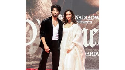 Actors Triptii Dimri and Shahid Kapoor (Image source: ANI)