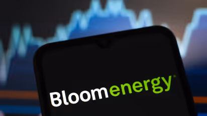 https://stocktwits.com/news-articles/markets/equity/be-stock-outpaces-clean-energy-et-fs-is-wall-street-repricing-bloom-energy-as-ai-infrastructure-play/cZteHTURJyY