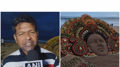 Sand artist Sudarsan Pattnaik (Photos/ANI)