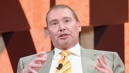 Jeffrey Gundlach Reportedly Says This Is The Maximum Number Of Fed Rate Cuts ‘You Can Possibly Think About’ This Year