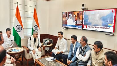 Andhra Pradesh Minister for Education, IT and Electronics, Nara Lokesh with Union Minister Ashwini Vaishnaw (Photo/X@naralokesh)