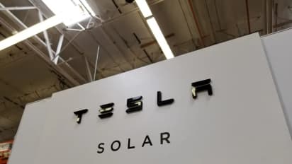 https://stocktwits.com/news-articles/markets/equity/tesla-energy-calls-for-sensible-wind-down-of-energy-tax-credits-warns-of-grid-risks/ch0MiLCRbM4