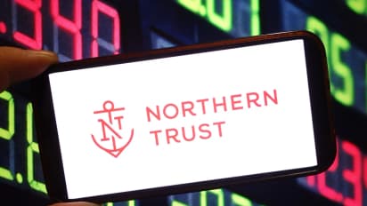 https://stocktwits.com/news-articles/markets/equity/northern-trust-stock-ignites-retail-trader-buzz-after-refuting-bny-mellon-deal-rumors/chm4TxcRRdp